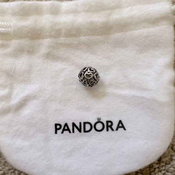 Pandora hearts charm. - Picture 1 of 2